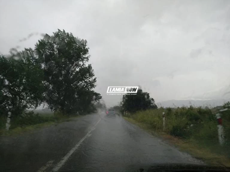 Άνοιξαν οι ουρανοί στη Φθιώτιδα (βίντεο)